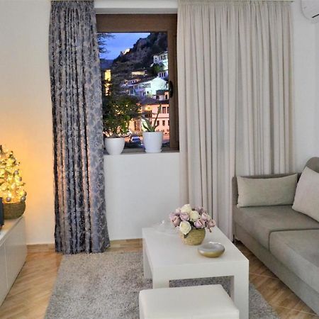 Aria Apartment Berat Eksteriør billede