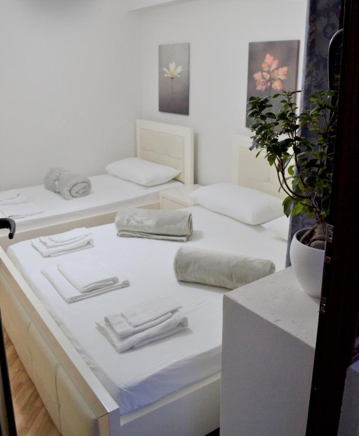 Aria Apartment Berat Eksteriør billede